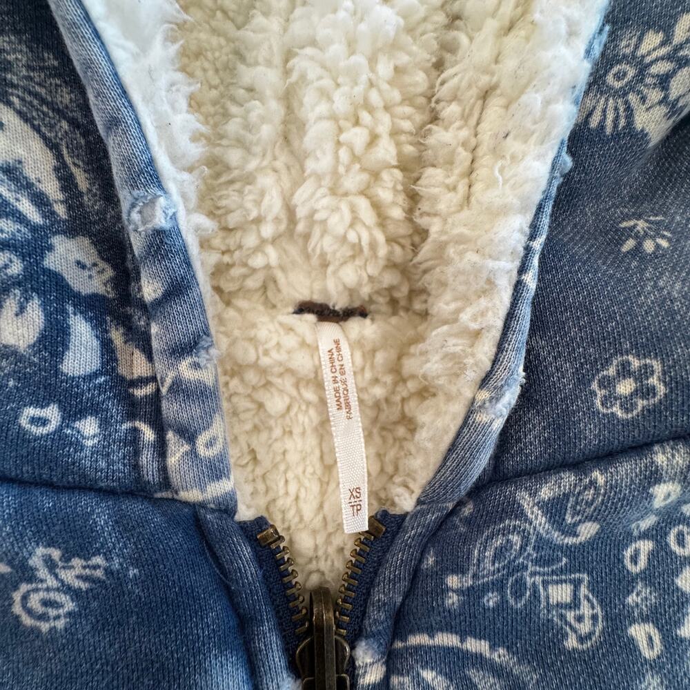 Free People Billie Jacket XS Blue Paisley Sherpa Lined Zip Hoodie Crop Oversized - Picture 5 of 16